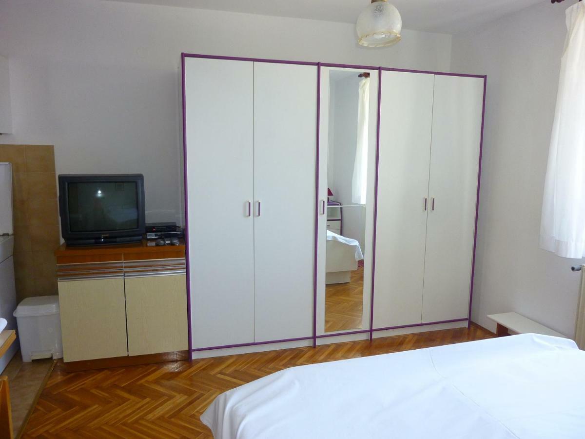 Studio Ozi Appartement *